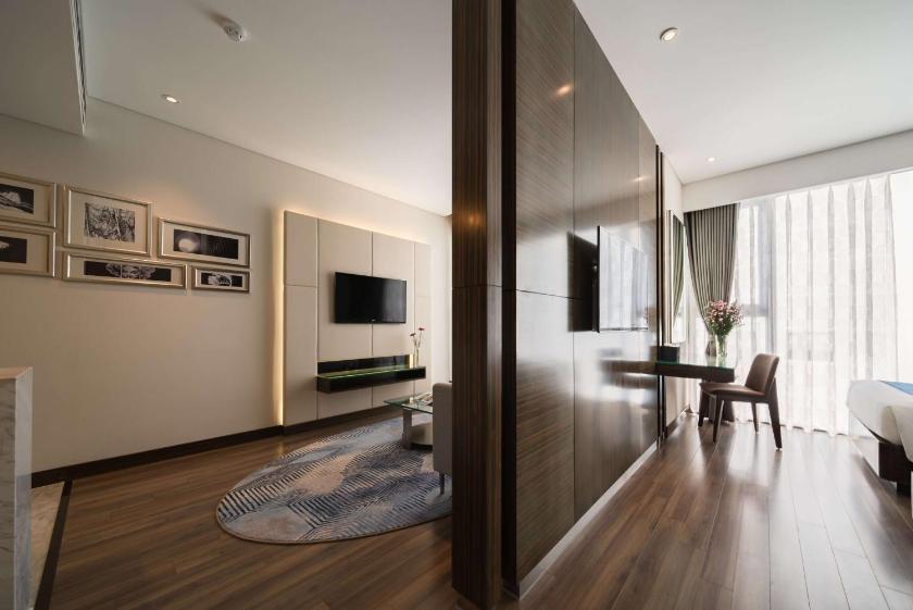 Suite 3 Người Có Ban Công