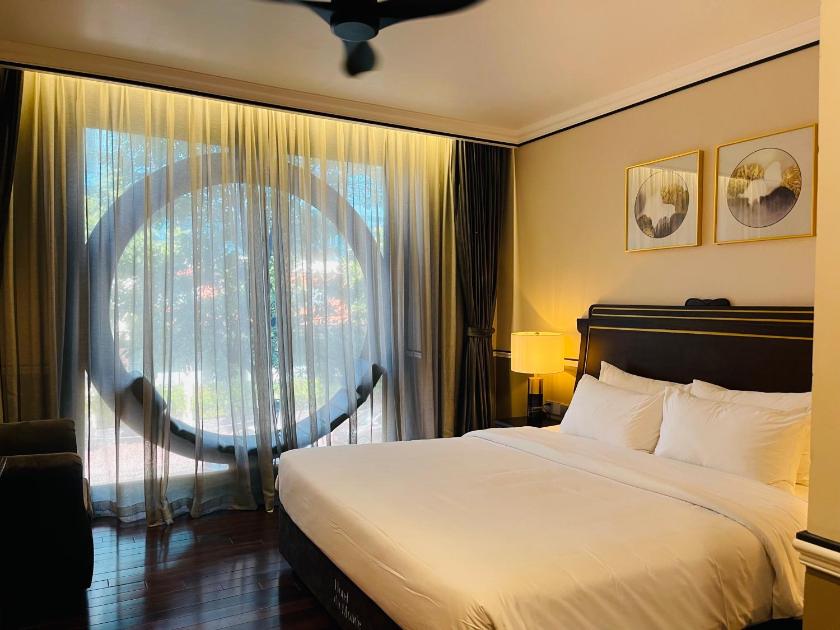 Phòng Deluxe Giường Đôi Có Ban Công Phòng Deluxe Giường Đôi Có Ban Công