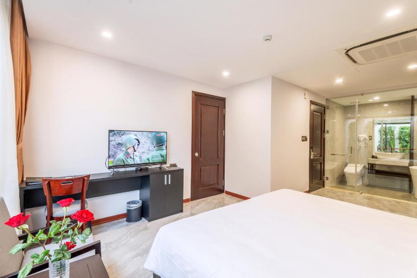 Phòng Deluxe Giường Đôi Có Bồn Tắm Phòng Deluxe Giường Đôi Có Bồn Tắm