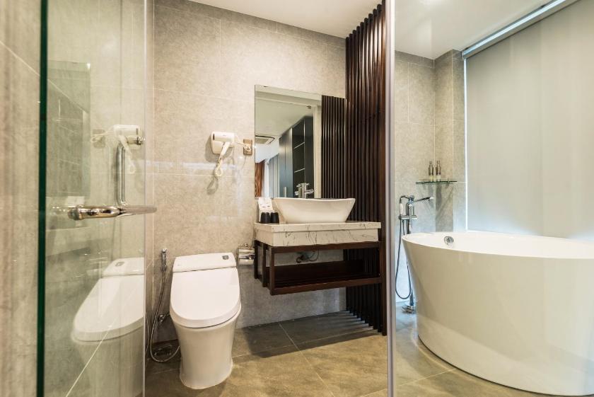 Phòng Deluxe Giường Đôi Có Bồn Tắm Phòng Deluxe Giường Đôi Có Bồn Tắm