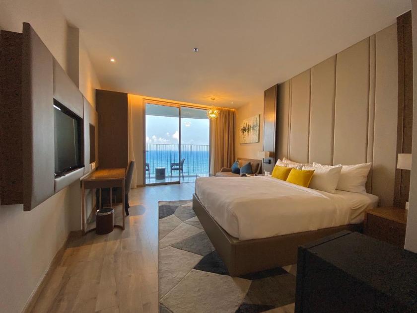 Studio Nhìn Ra Biển