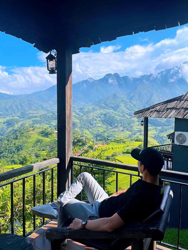 Phòng có giường cỡ King nhìn ra cảnh núi non Phòng có giường cỡ King nhìn ra cảnh núi non