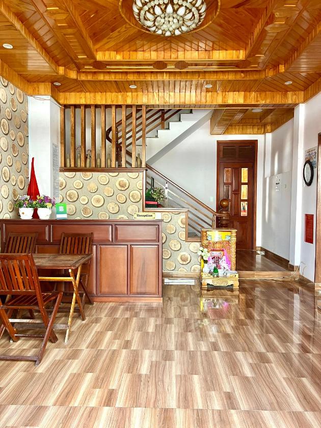 Phòng Giường Đôi Hạng Tiết Kiệm