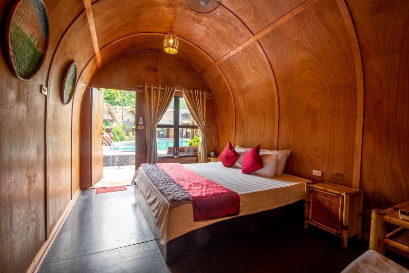 Bungalow Giường Đôi Nhìn ra Vườn