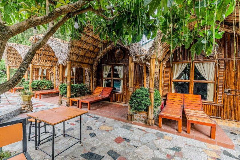 Bungalow Giường Đôi Nhìn ra Vườn