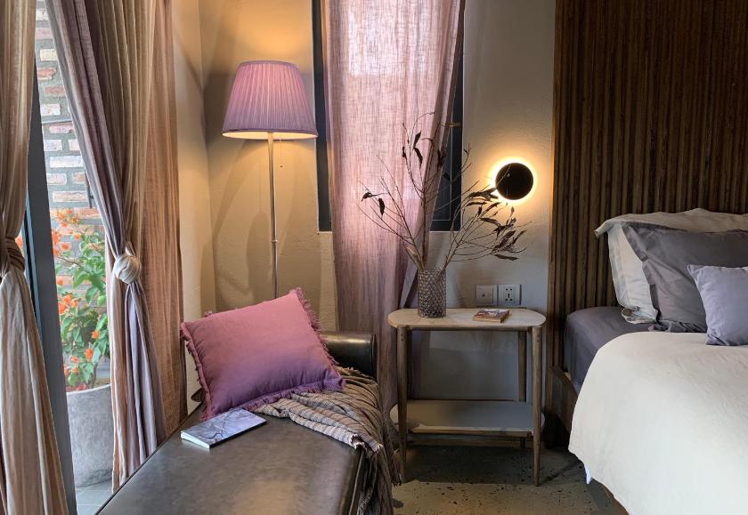 Phòng Deluxe Giường Đôi Có Ban Công Phòng Deluxe Giường Đôi Có Ban Công