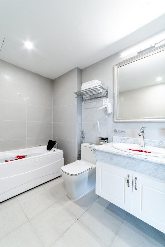 Phòng có giường cỡ King với Bồn tắm Spa