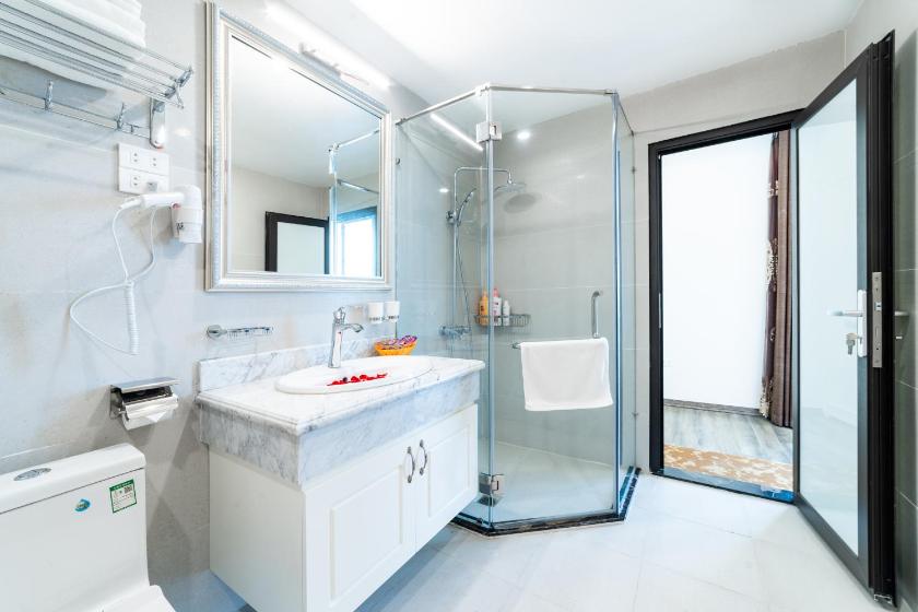 Phòng có giường cỡ King với Bồn tắm Spa