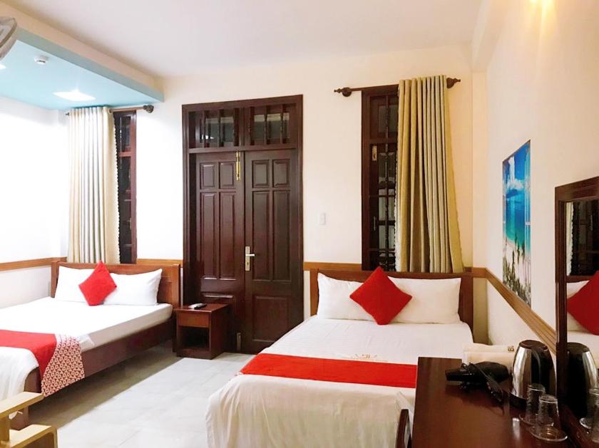 Phòng 4 Người Có Ban Công