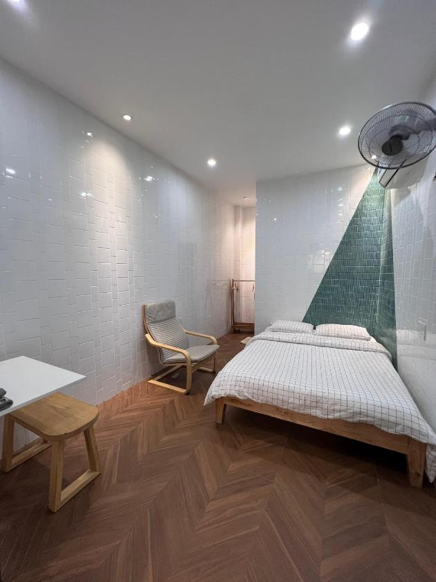 Phòng Giường Đôi Hạng Bình Dân Phòng Giường Đôi Hạng Bình Dân