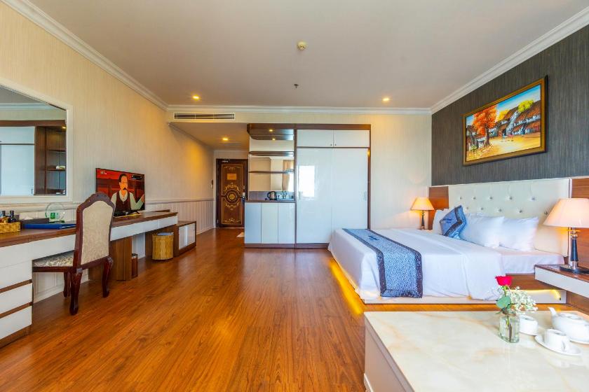 Suite Có Giường Cỡ King Nhìn Ra Biển