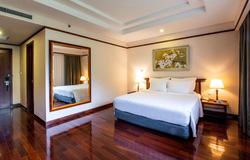 Phòng Grand Deluxe Có Giường Cỡ Queen