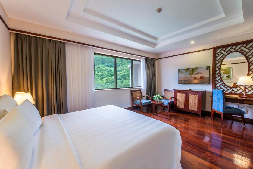 Phòng Grand Deluxe Có Giường Cỡ Queen