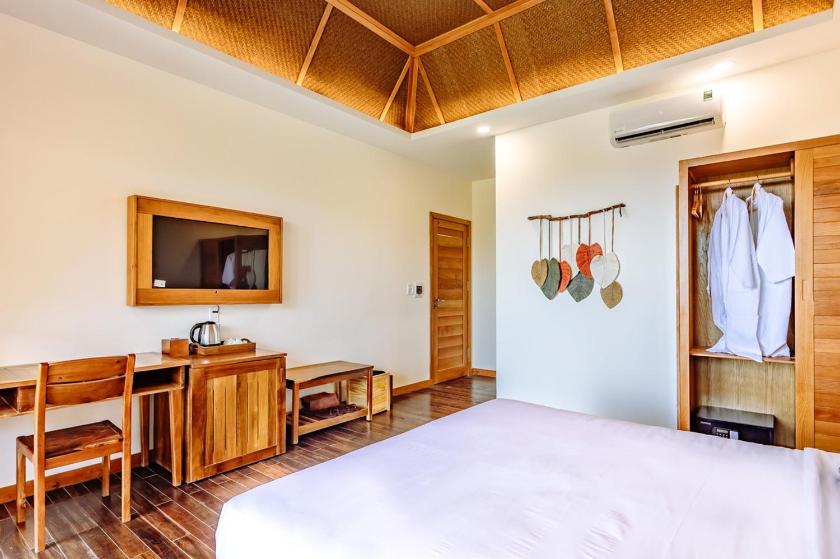 Phòng Deluxe Giường Đôi Nhìn Ra Biển