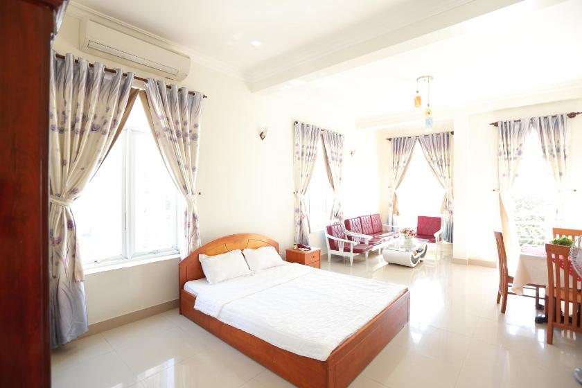 Phòng Gia Đình Có Ban Công