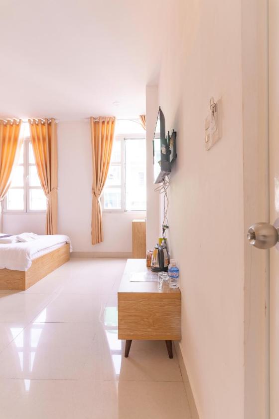 Phòng Tiêu Chuẩn Có 2 Giường Cỡ Queen Phòng Tiêu Chuẩn Có 2 Giường Cỡ Queen