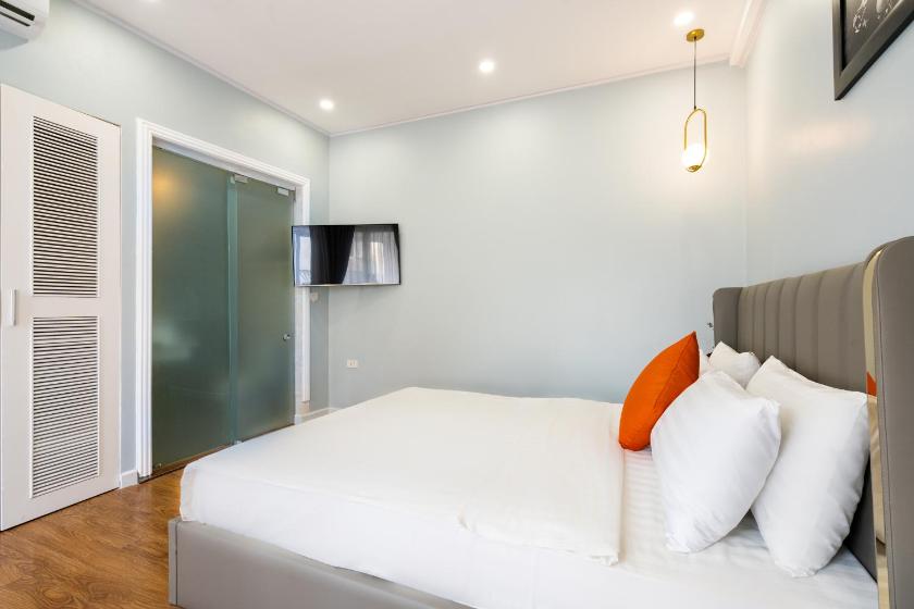 Phòng gia đình với phòng tắm riêng.