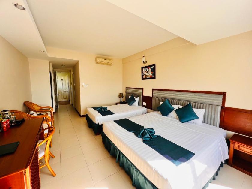 Phòng Deluxe cho 3 Người Phòng Deluxe cho 3 Người