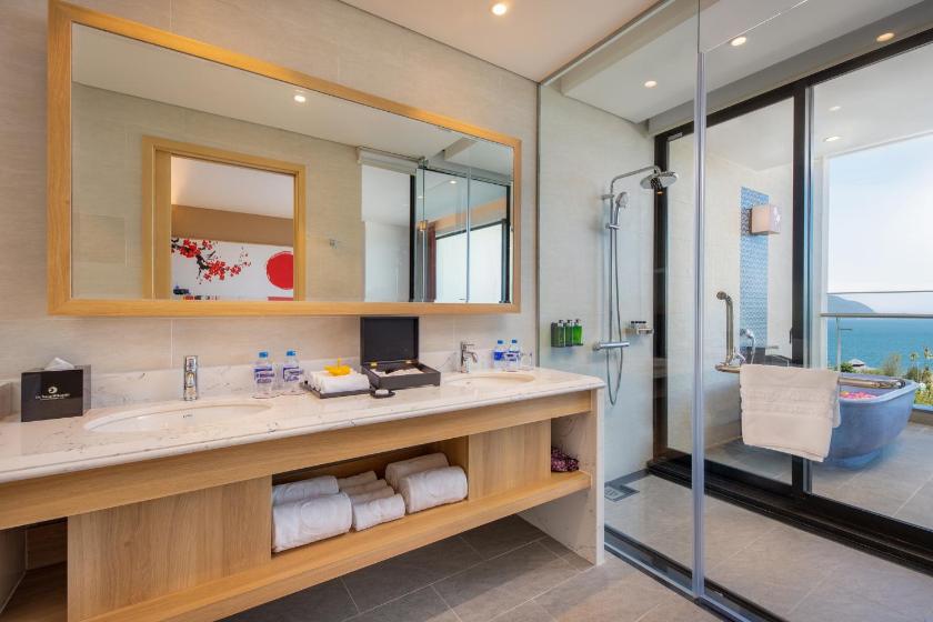 Phòng Deluxe 2 Giường Đơn Nhìn Ra Biển 