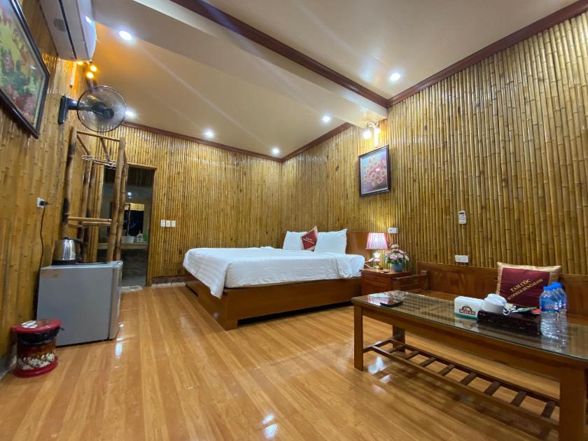 Bungalow với Sân hiên