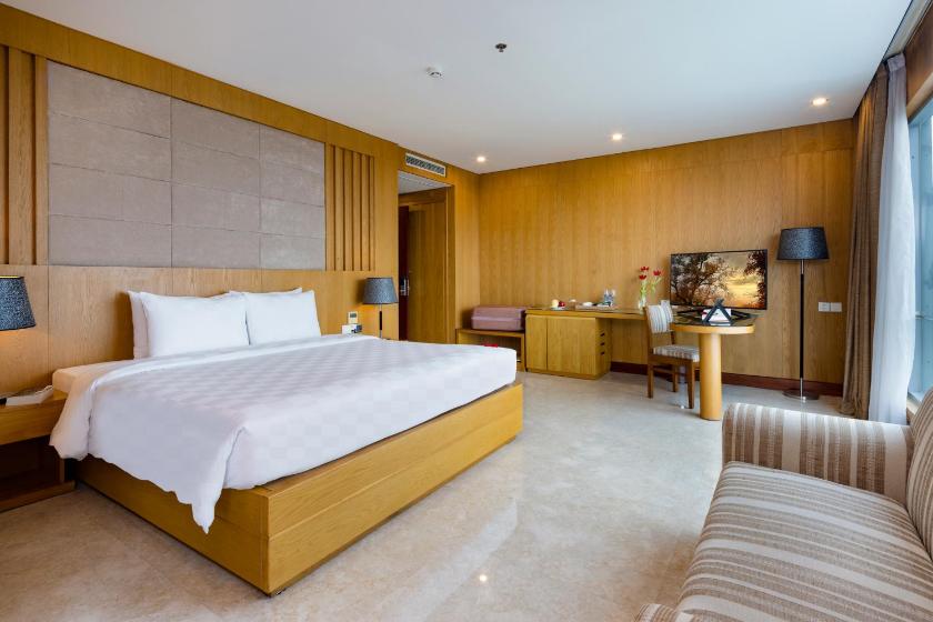  Suite Panorama với tầm nhìn ra thành phố và trà chiều hàng ngày