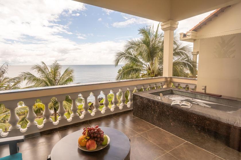 Biệt Thự Hướng Biển Có Bồn Tắm Biệt Thự Hướng Biển Có Bồn Tắm