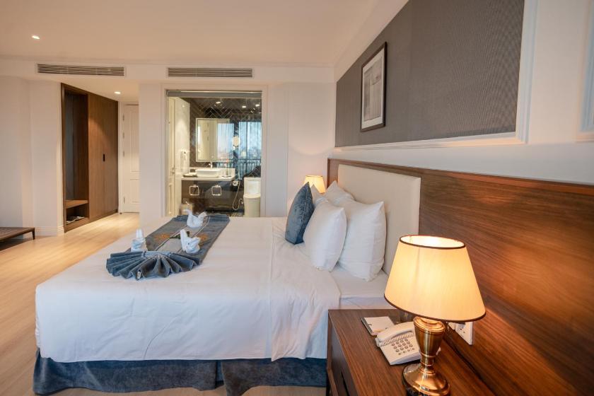 Phòng Deluxe Có Giường Cỡ King Phòng Deluxe Có Giường Cỡ King