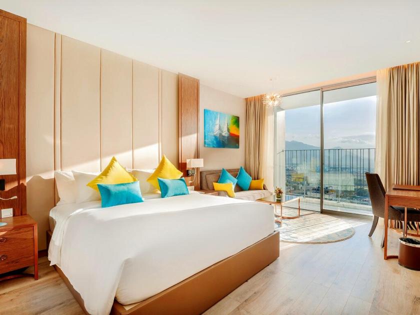 Suite Deluxe Có Giường Cỡ King