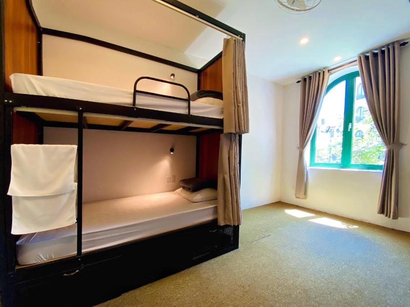 Giường Trong Phòng Ngủ Tập Thể Cho Cả Nam Và Nữ 6 Giường