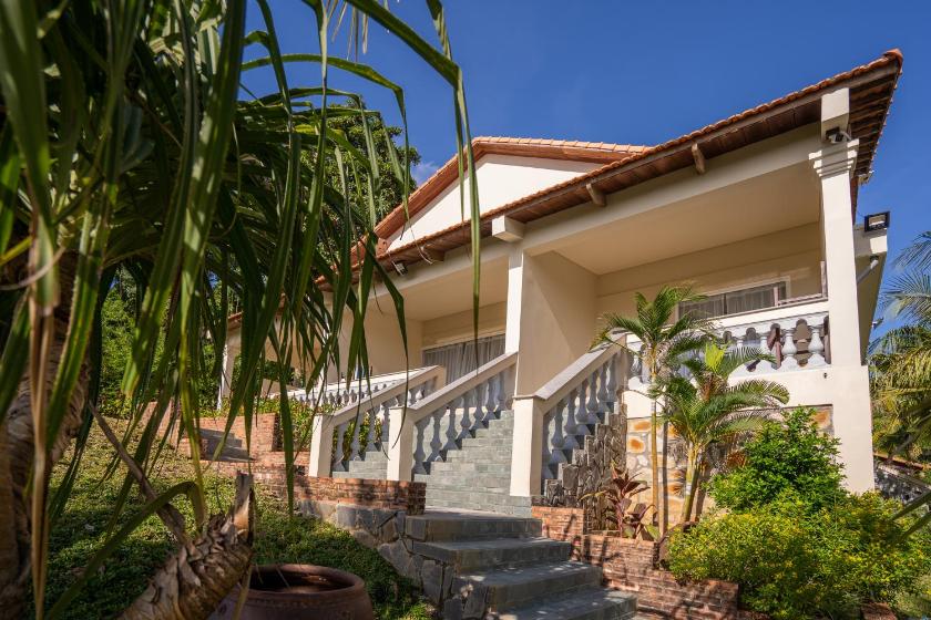 Biệt Thự Deluxe Nhìn Ra Biển Biệt Thự Deluxe Nhìn Ra Biển