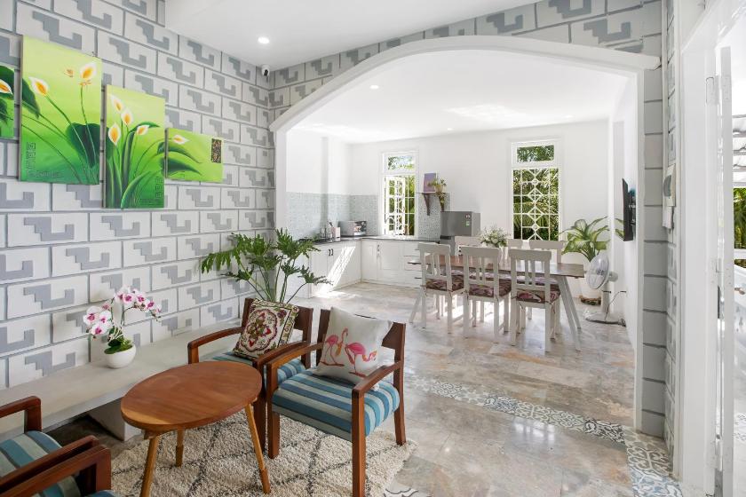 Biệt Thự Nhìn Ra Vườn Biệt Thự Nhìn Ra Vườn