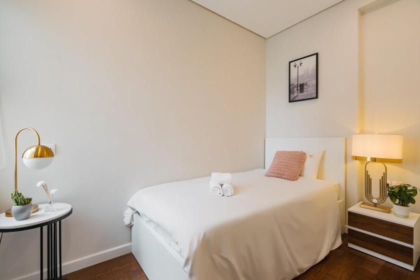 Căn Hộ Có Vòi Sen Căn Hộ Có Vòi Sen