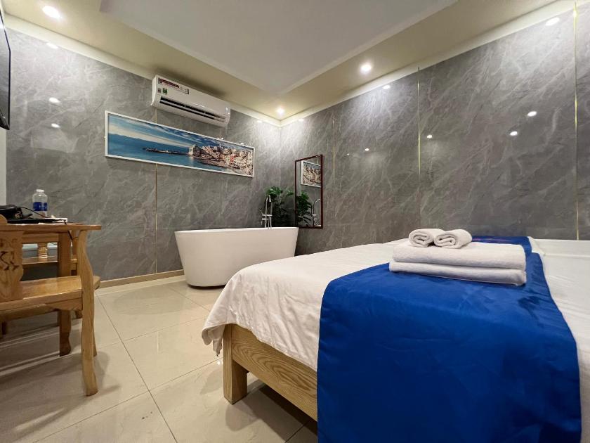 Phòng có giường cỡ King với Bồn tắm Spa Phòng có giường cỡ King với Bồn tắm Spa