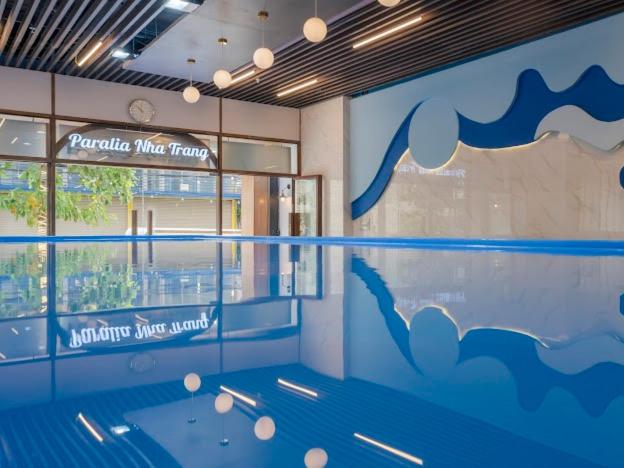 Phòng Deluxe Giường Đôi Với Ban Công và Tầm Nhìn Ra Biển Phòng Deluxe Giường Đôi Với Ban Công và Tầm Nhìn Ra Biển