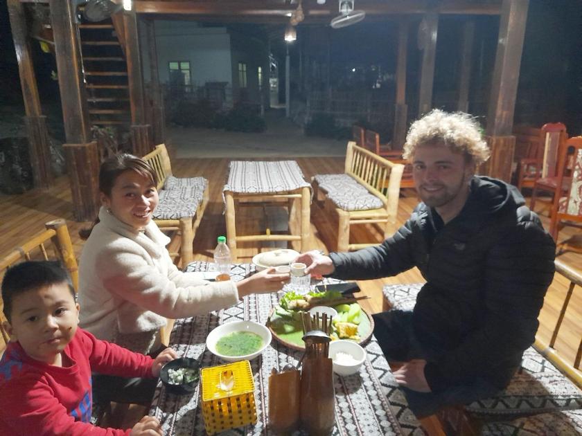 Phòng Ngủ Tập Thể Cho Cả Nam Và Nữ