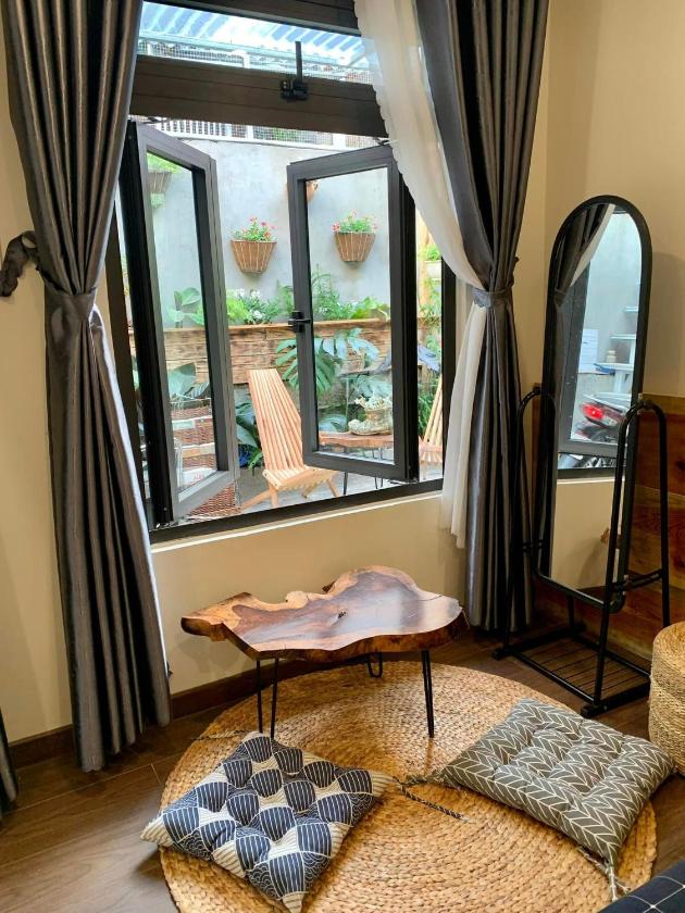 Căn Hộ Nhìn Ra Vườn