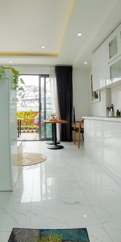 Studio Có Sân Hiên