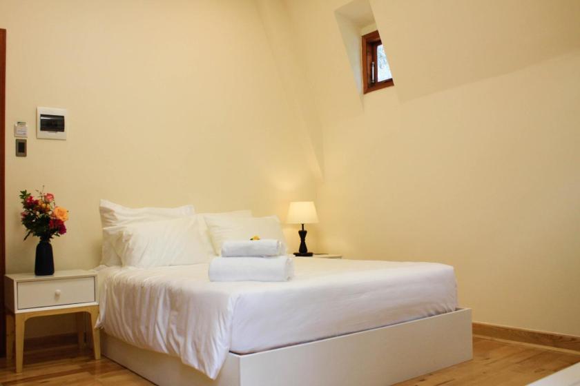 Phòng Giường Đôi Có Ban Công