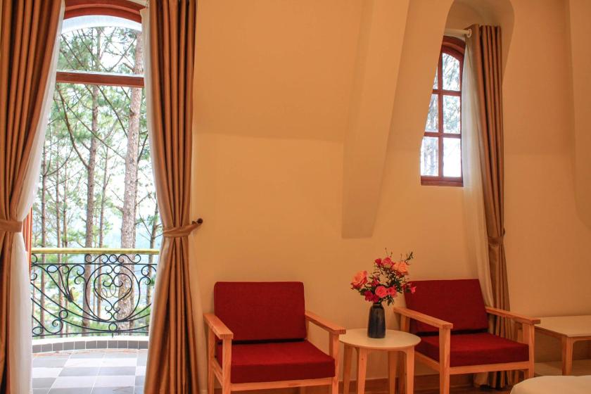 Phòng Giường Đôi Có Sân Hiên