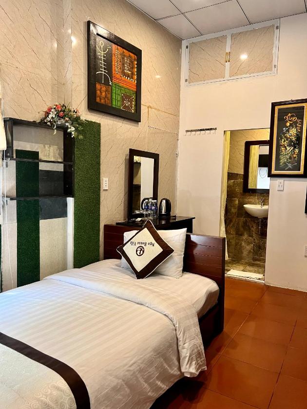 Phòng Đơn Có Vòi Sen Phòng Đơn Có Vòi Sen