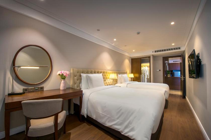 Suite Serenity 2 Phòng Ngủ (Giường Cỡ King và 2 Giường Đơn)