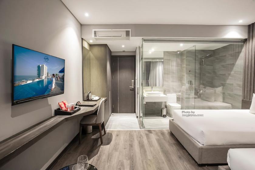 Phòng Deluxe 2 Giường Đơn Nhìn Ra Thành Phố