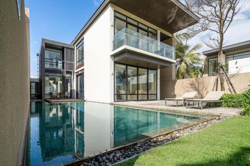 Biệt Thự Nhìn Ra Biển