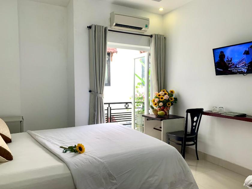 Phòng Deluxe Giường Đôi Có Ban Công Phòng Deluxe Giường Đôi Có Ban Công