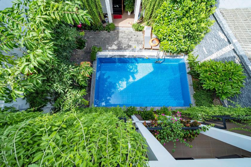 Phòng Deluxe Giường Đôi/2 Giường Đơn Nhìn Ra Hồ Bơi Phòng Deluxe Giường Đôi/2 Giường Đơn Nhìn Ra Hồ Bơi