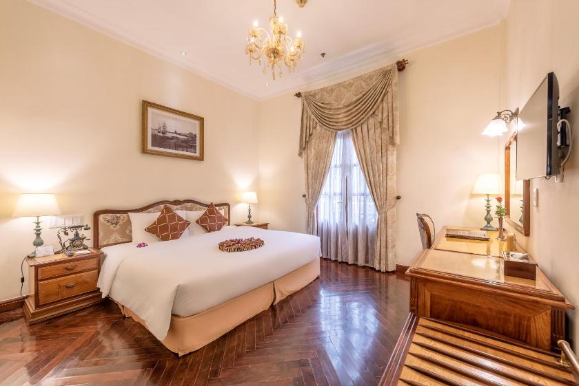 Suite Grand Nhìn Ra Thành Phố Hoặc Ban Công Suite Grand Nhìn Ra Thành Phố Hoặc Ban Công