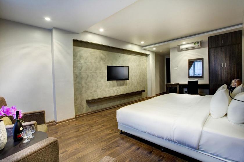 Suite Deluxe Suite Deluxe