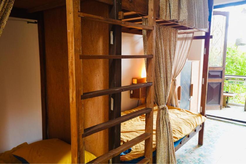 Giường Đơn trong Phòng ngủ tập thể Nam