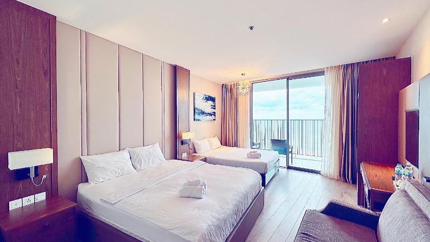 Suite Gia Đình Deluxe