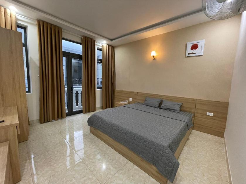 Phòng Deluxe Giường Đôi Có Ban Công